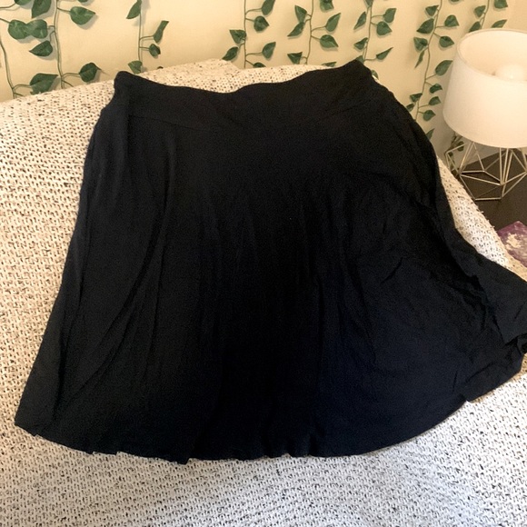 New York & company size large black skirt - Picture 1 of 1